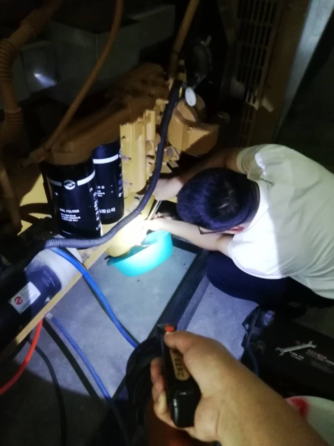 發(fā)電機(jī)房檢修