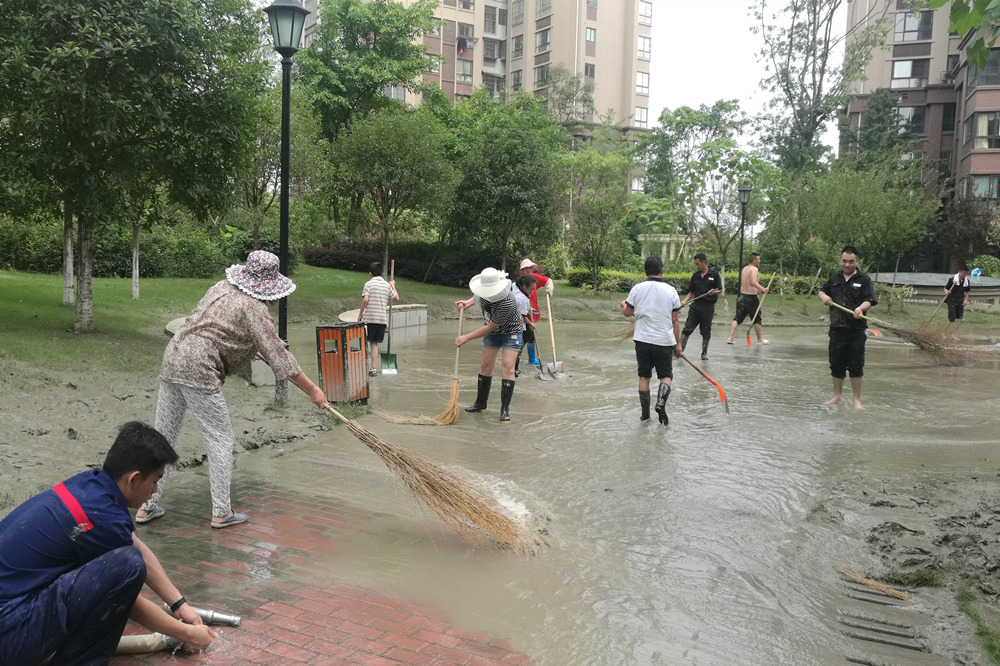 路面積水淤泥清掃